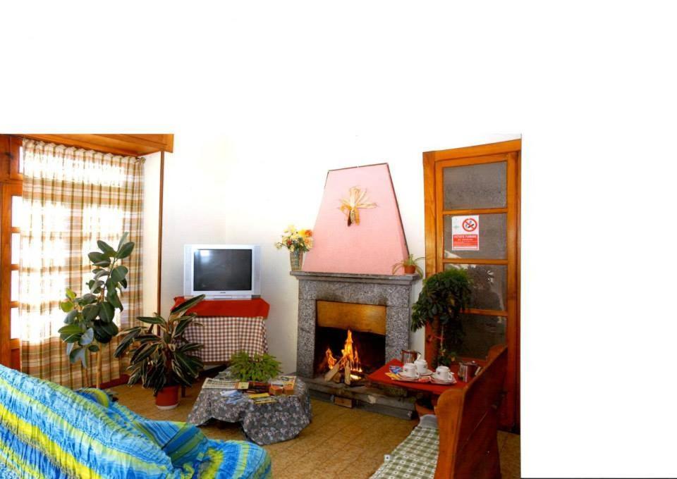 Locanda Marconi Hotell Craveggia Exteriör bild