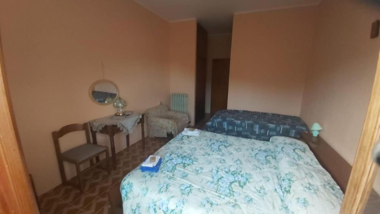 Locanda Marconi Hotell Craveggia Exteriör bild